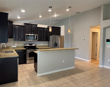 10405 Summer Azure Drive - Photo Thumbnail 8
