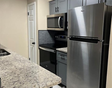211 Thorn Tree Place - Photo Thumbnail 1
