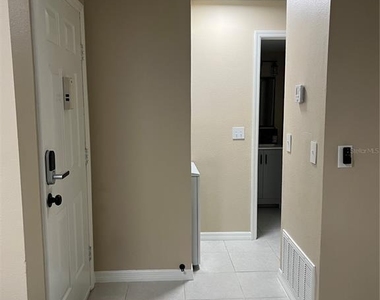 211 Thorn Tree Place - Photo Thumbnail 19