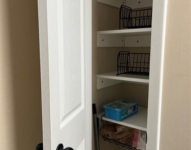 211 Thorn Tree Place - Photo Thumbnail 41