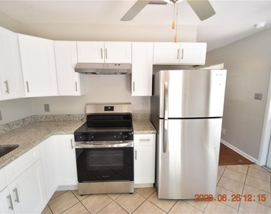 4414 W Wyoming Avenue - Photo Thumbnail 8