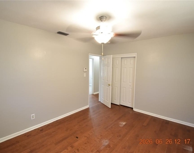 4414 W Wyoming Avenue - Photo Thumbnail 11