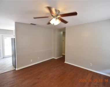 4414 W Wyoming Avenue - Photo Thumbnail 4