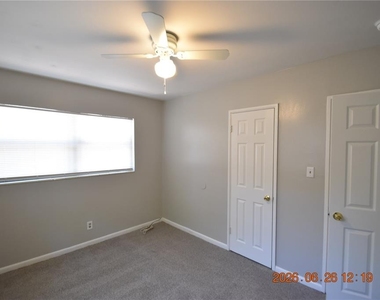 4414 W Wyoming Avenue - Photo Thumbnail 16