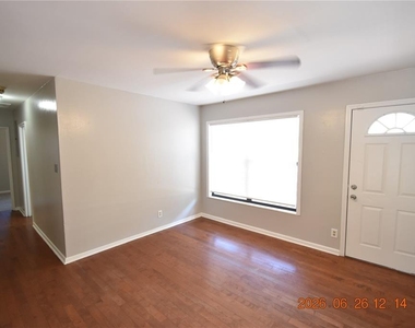 4414 W Wyoming Avenue - Photo Thumbnail 1