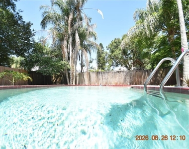 4414 W Wyoming Avenue - Photo Thumbnail 24