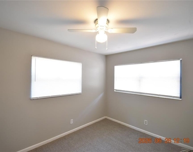 4414 W Wyoming Avenue - Photo Thumbnail 13