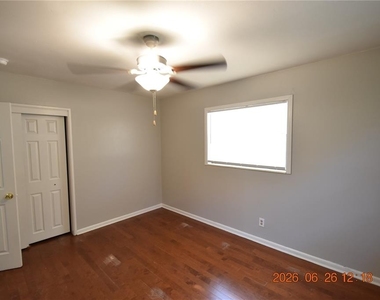 4414 W Wyoming Avenue - Photo Thumbnail 12