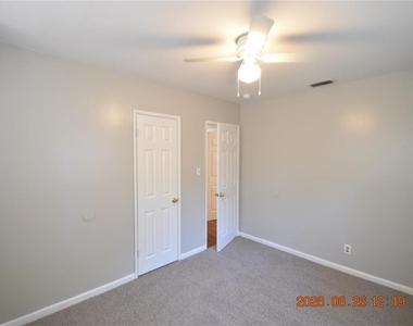 4414 W Wyoming Avenue - Photo Thumbnail 15