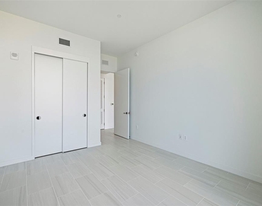 400 Central Avenue - Photo Thumbnail 24