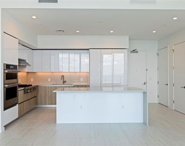 400 Central Avenue - Photo Thumbnail 11