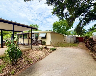 516 Northmoor Avenue N - Photo Thumbnail 22