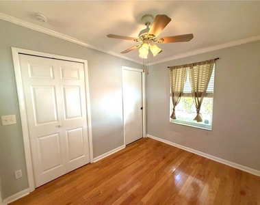 516 Northmoor Avenue N - Photo Thumbnail 10