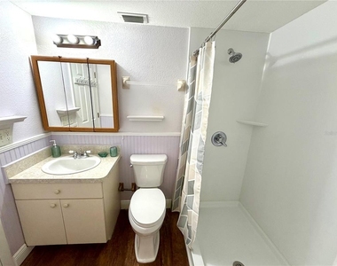 516 Northmoor Avenue N - Photo Thumbnail 17
