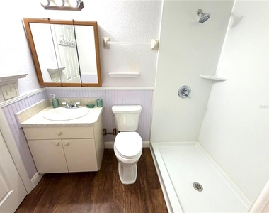 516 Northmoor Avenue N - Photo Thumbnail 9