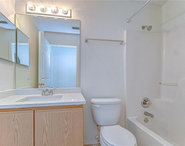 18303 Elmhurst Lane - Photo Thumbnail 26