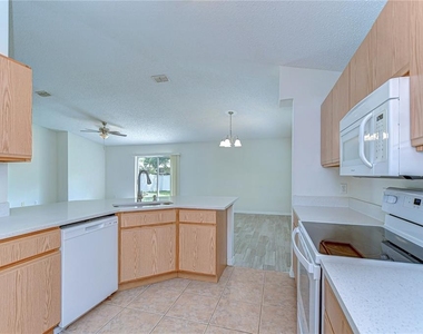 18303 Elmhurst Lane - Photo Thumbnail 11