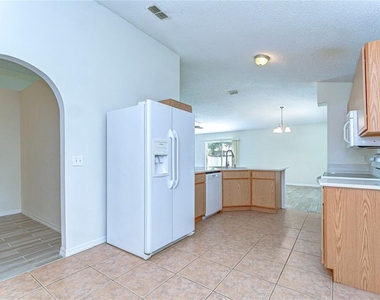 18303 Elmhurst Lane - Photo Thumbnail 10
