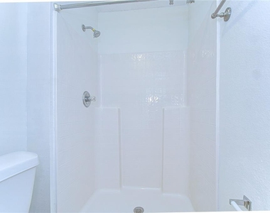 18303 Elmhurst Lane - Photo Thumbnail 35