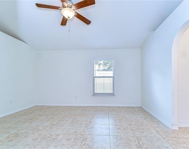18303 Elmhurst Lane - Photo Thumbnail 22