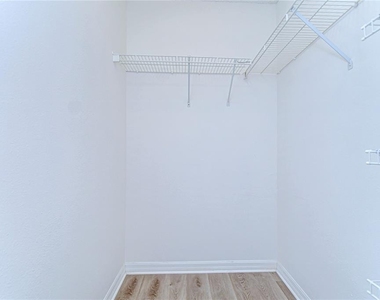 18303 Elmhurst Lane - Photo Thumbnail 31