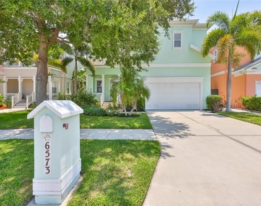 6573 Simone Shores Circle - Photo Thumbnail 1