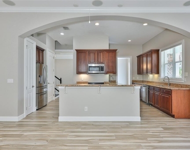 6573 Simone Shores Circle - Photo Thumbnail 9