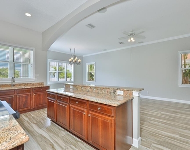6573 Simone Shores Circle - Photo Thumbnail 14