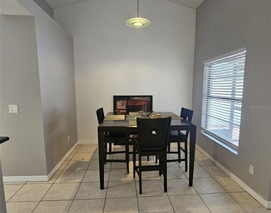 12718 Trowbridge Lane - Photo Thumbnail 4