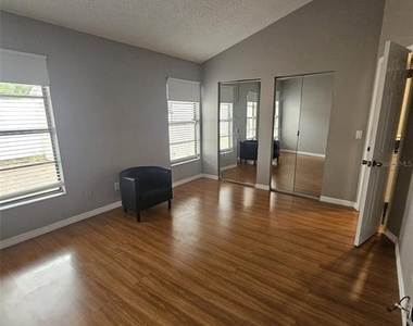12718 Trowbridge Lane - Photo Thumbnail 5