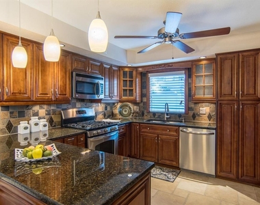 542 59th Way S - Photo Thumbnail 4