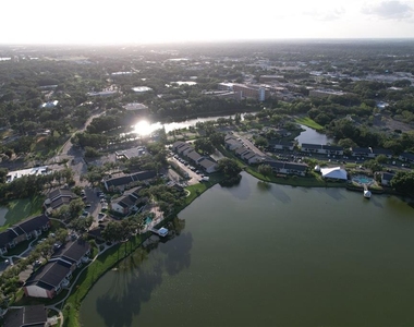 220 Lake Parsons Green - Photo Thumbnail 16