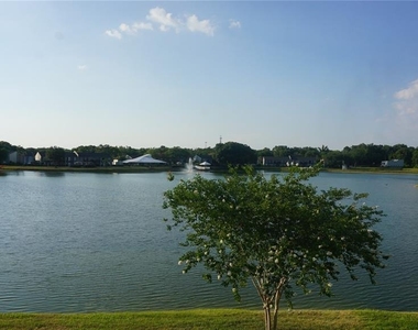 220 Lake Parsons Green - Photo Thumbnail 10