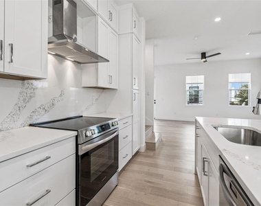 2724 5th Avenue S - Photo Thumbnail 20