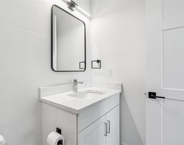 2724 5th Avenue S - Photo Thumbnail 11