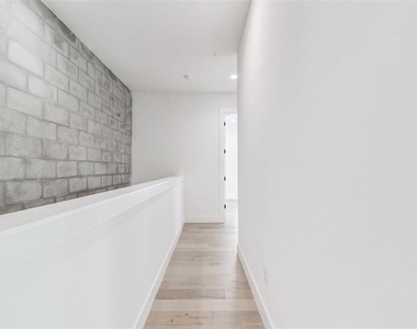 2724 5th Avenue S - Photo Thumbnail 42