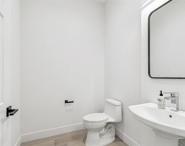 2724 5th Avenue S - Photo Thumbnail 14