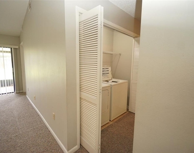 8755 Hampden Drive - Photo Thumbnail 13