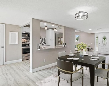 5135 Newton Avenue S - Photo Thumbnail 4
