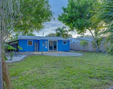 5135 Newton Avenue S - Photo Thumbnail 18