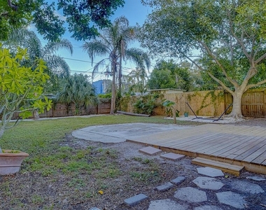 5135 Newton Avenue S - Photo Thumbnail 19