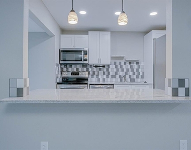 5135 Newton Avenue S - Photo Thumbnail 7