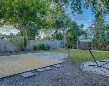 5135 Newton Avenue S - Photo Thumbnail 20