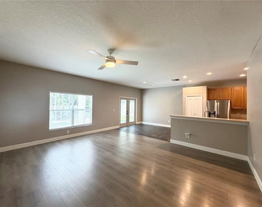 804 Coade Stone Drive - Photo Thumbnail 3