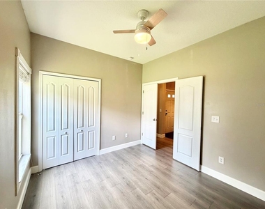 804 Coade Stone Drive - Photo Thumbnail 22