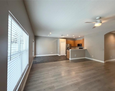 804 Coade Stone Drive - Photo Thumbnail 4