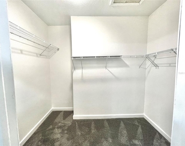 2096 Kings Palace Drive - Photo Thumbnail 8