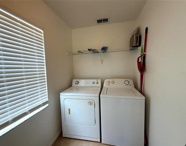 8127 Fan Palm Way - Photo Thumbnail 26