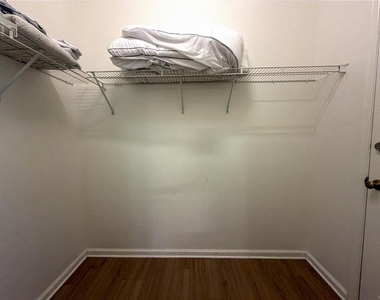 8127 Fan Palm Way - Photo Thumbnail 29