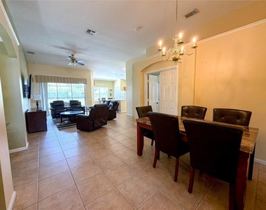 8127 Fan Palm Way - Photo Thumbnail 2